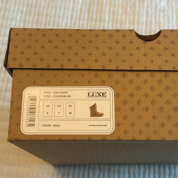 Cosy Gold Leather Boot - Picture 7 of 9